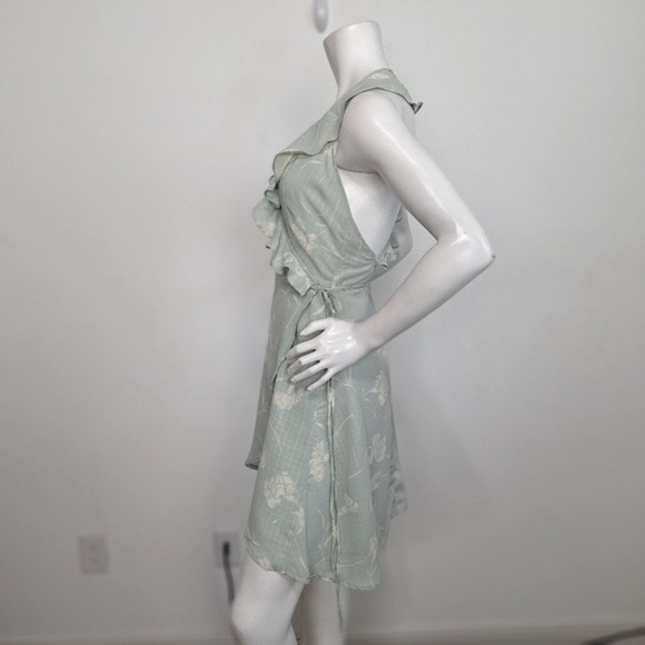 Isalis Green Cream Coquette Romantic Floral Ruffle Genuine Wrap Dress Size M - Picture 7 of 10